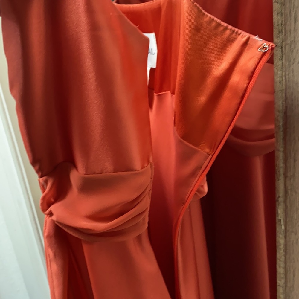 Formal Dress/ball gown size 6 - Picture 4 of 6